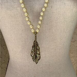 NWT Heidi Daus Swarovski crystal faux pearl necklace